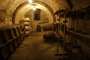 Fässer in Cantina in Montepulciano